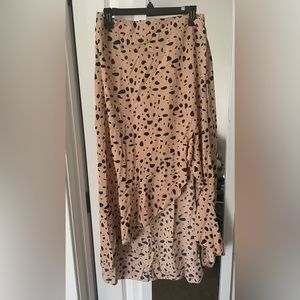 Khaki colored skirt, new!